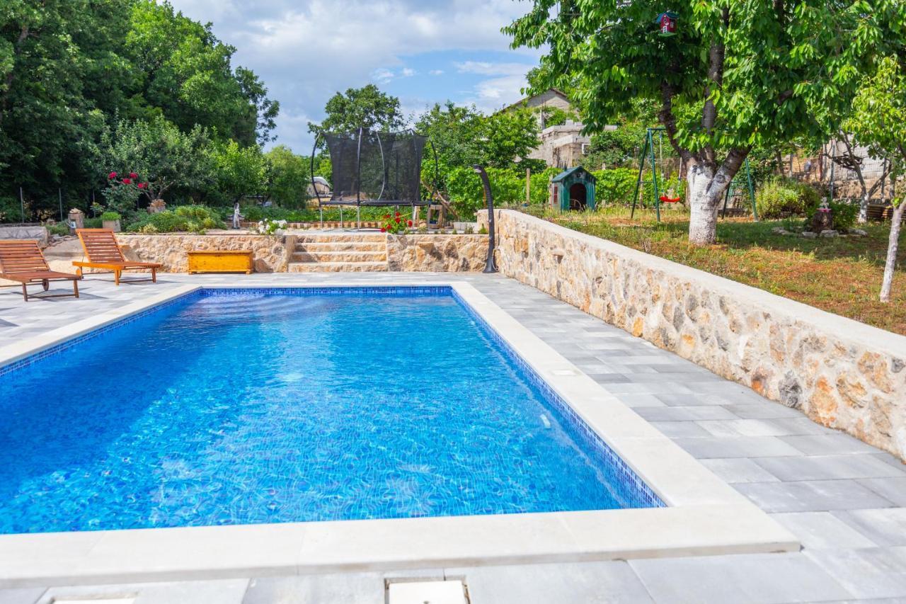 Holiday Home Tone, Makarska - Drum Esterno foto