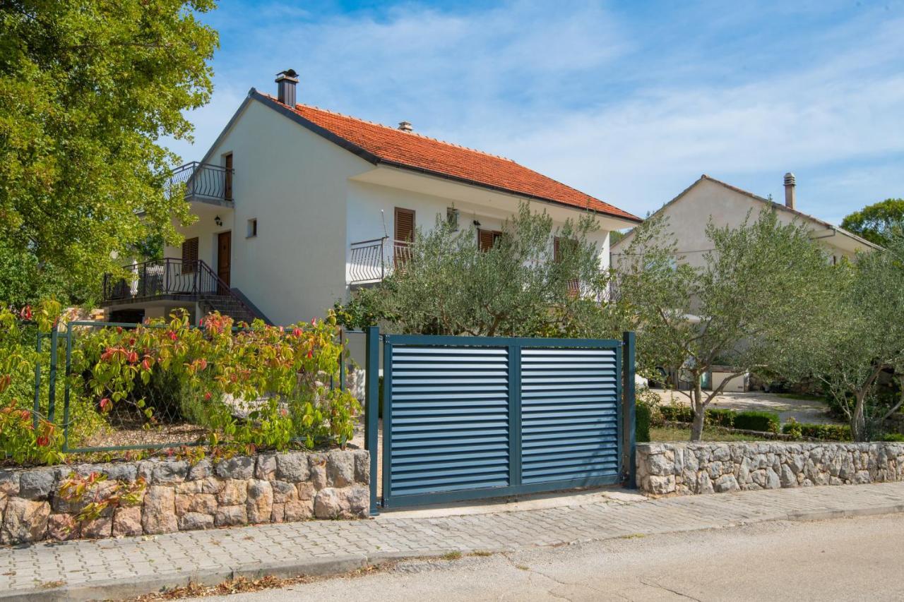 Holiday Home Tone, Makarska - Drum Esterno foto