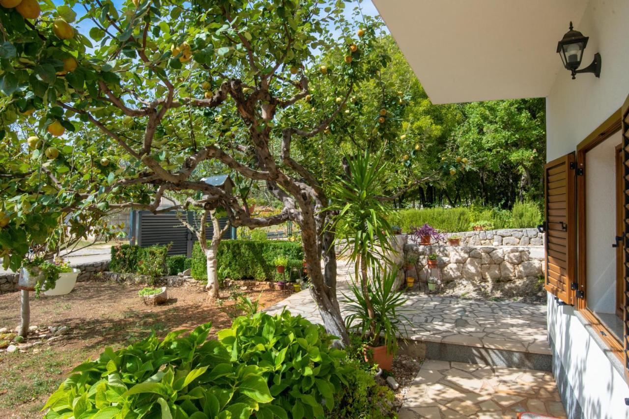 Holiday Home Tone, Makarska - Drum Esterno foto