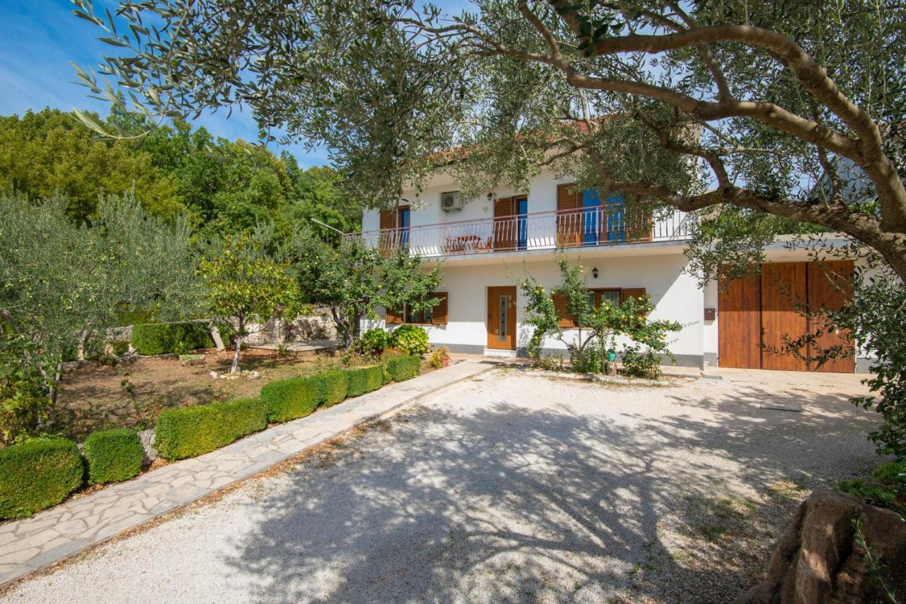 Holiday Home Tone, Makarska - Drum Esterno foto