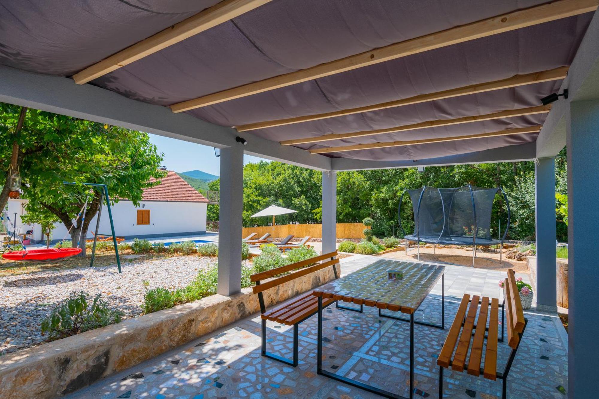 Holiday Home Tone, Makarska - Drum Esterno foto