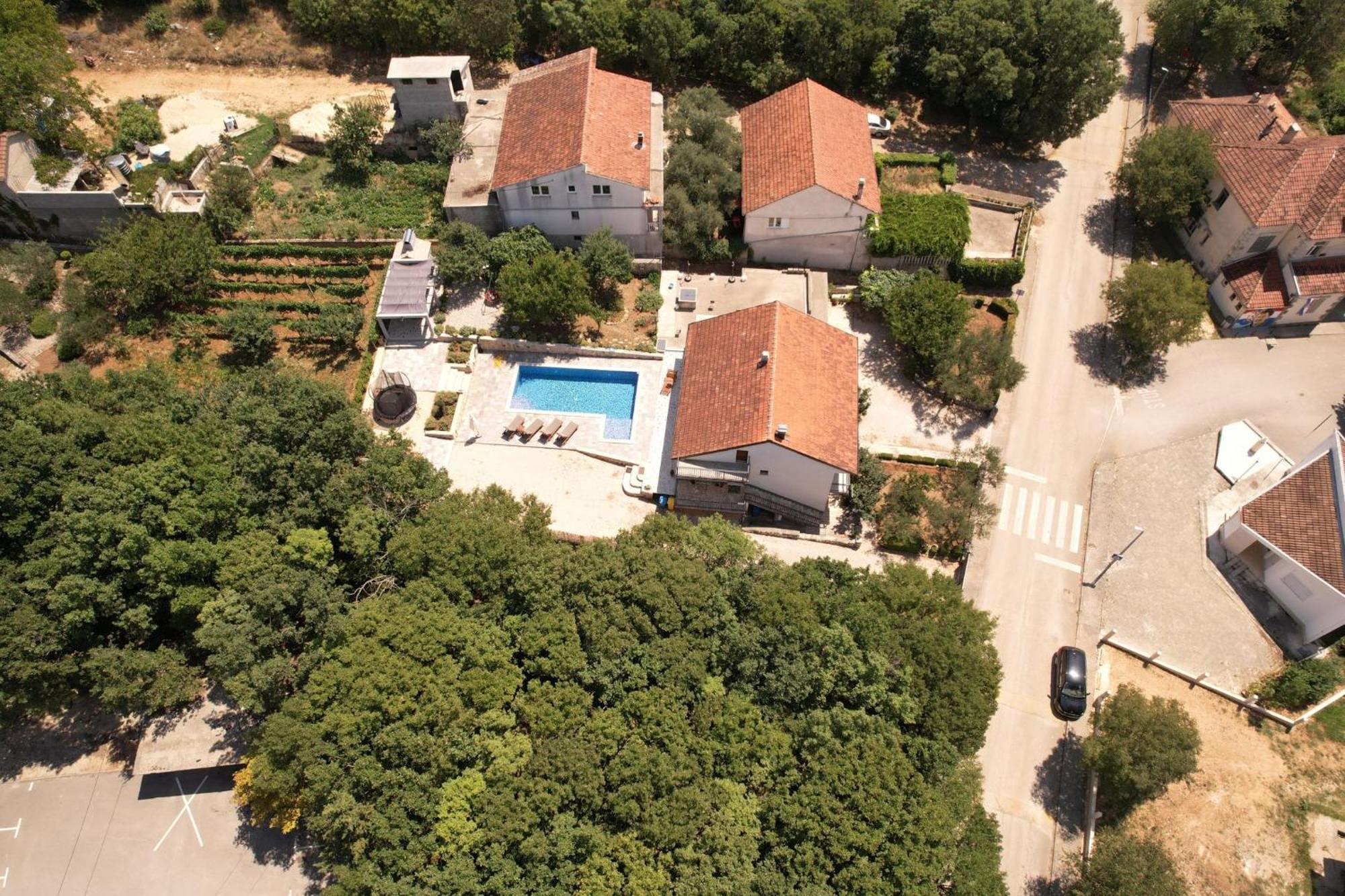 Holiday Home Tone, Makarska - Drum Esterno foto